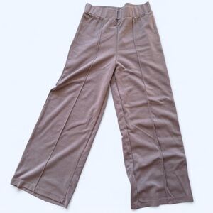 Stylish MuaveWide-Leg Pants